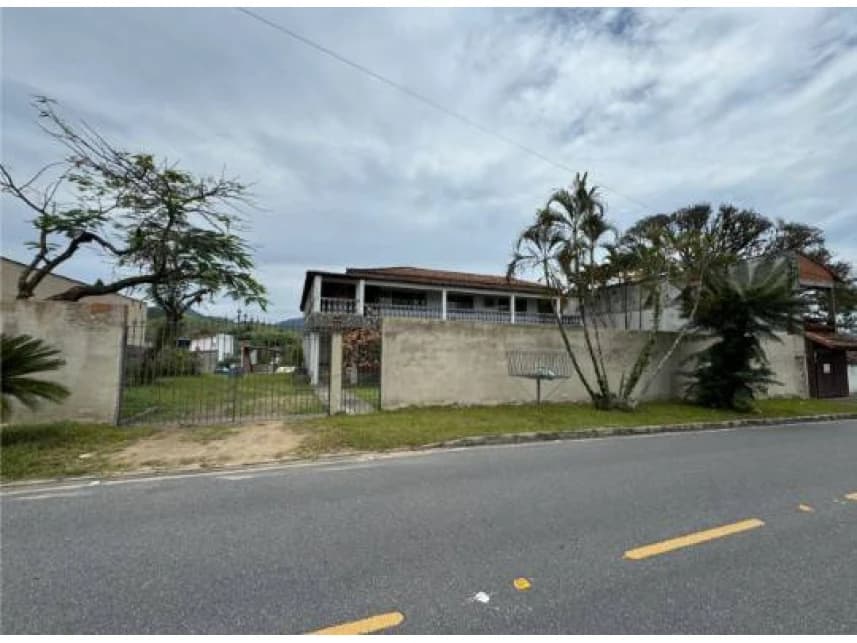 Casa à venda em leilão - foto 4