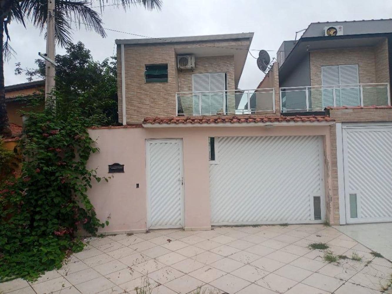 Casa, Padrão, 0 vaga(s) de garagem