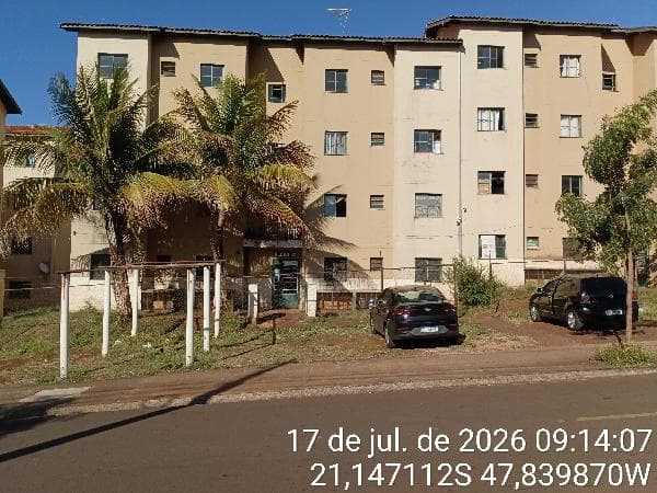 COND RES QUADRA 4