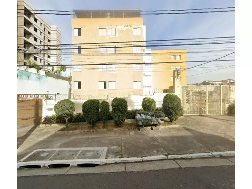 Apartamento à venda em leilão