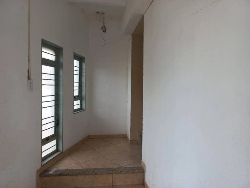 Casa à venda em leilão - foto 2