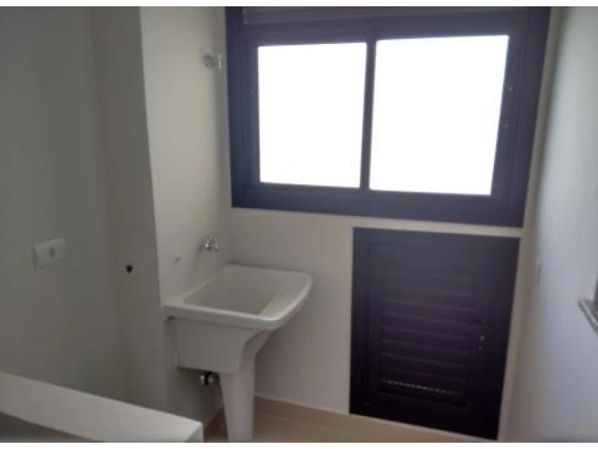 Apartamento à venda em leilão - foto 2