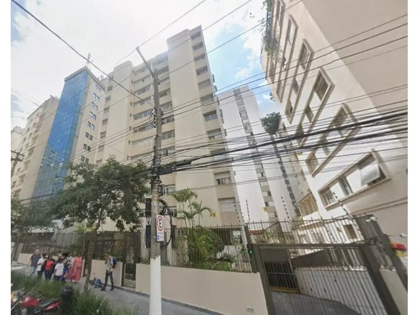 Apartamento à venda em leilão
