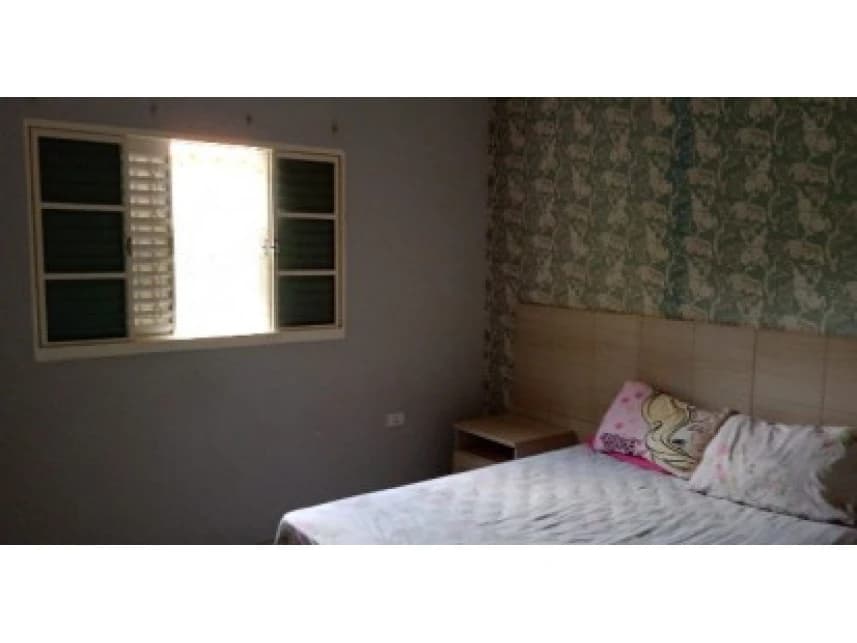 Casa à venda em leilão - foto 2