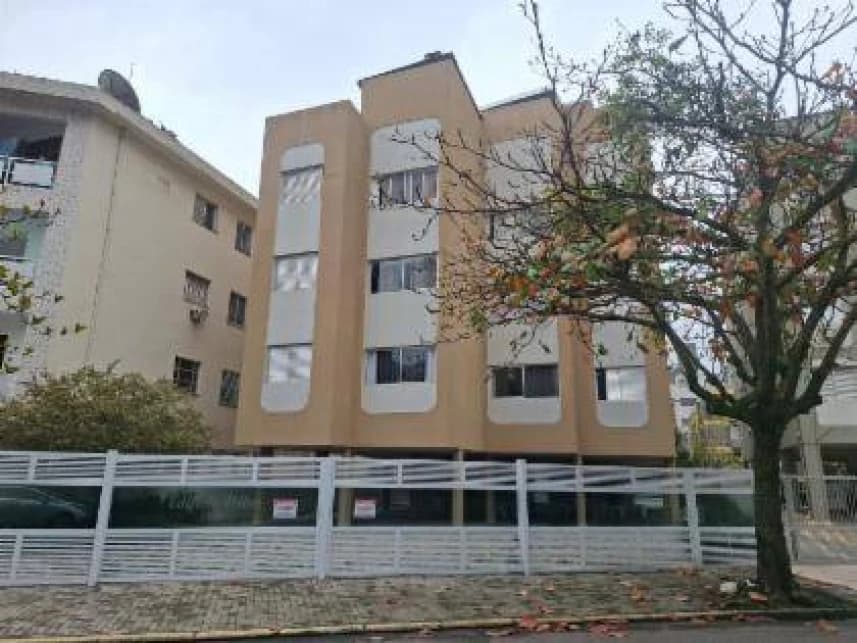Apartamento à venda em leilão - foto 4