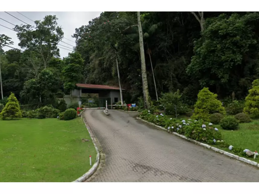 Terreno à venda em leilão
