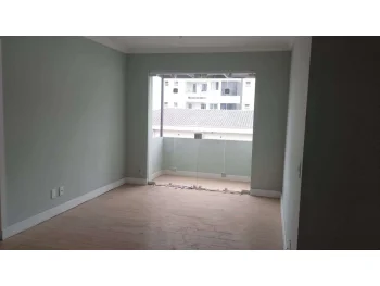 Apartamento à venda em leilão - foto 3