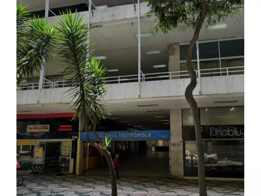 Loja à venda em leilão