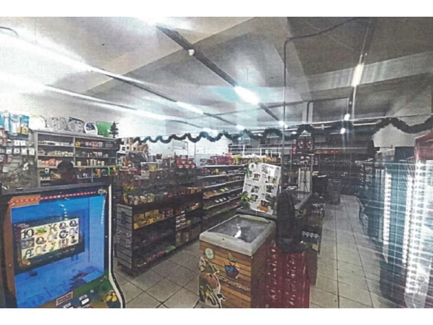 Prédio Comercial à venda em leilão - foto 2