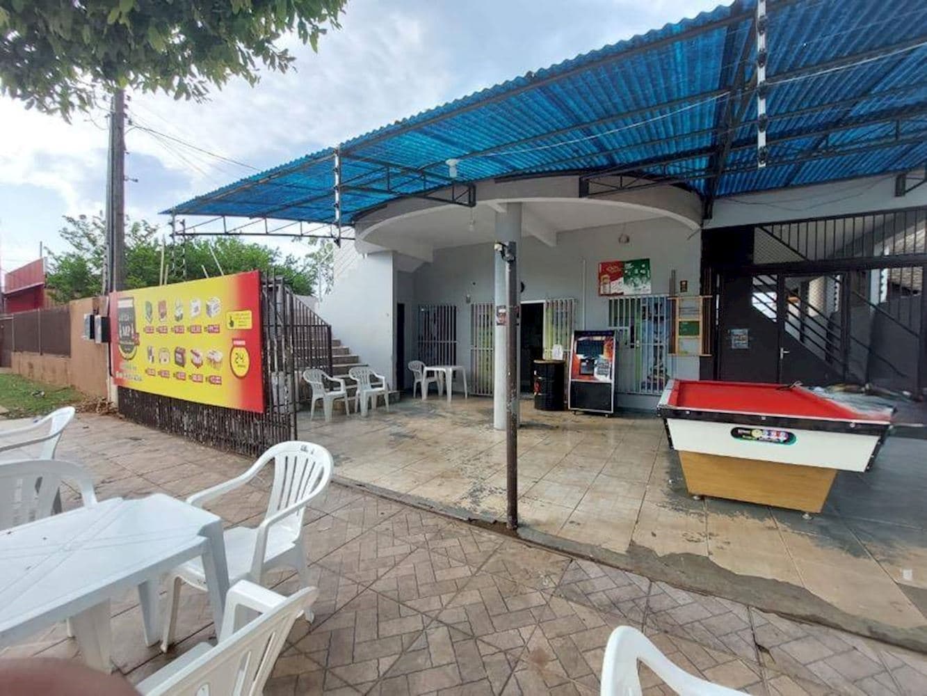 Casa, Padrão, 0 vaga(s) de garagem
