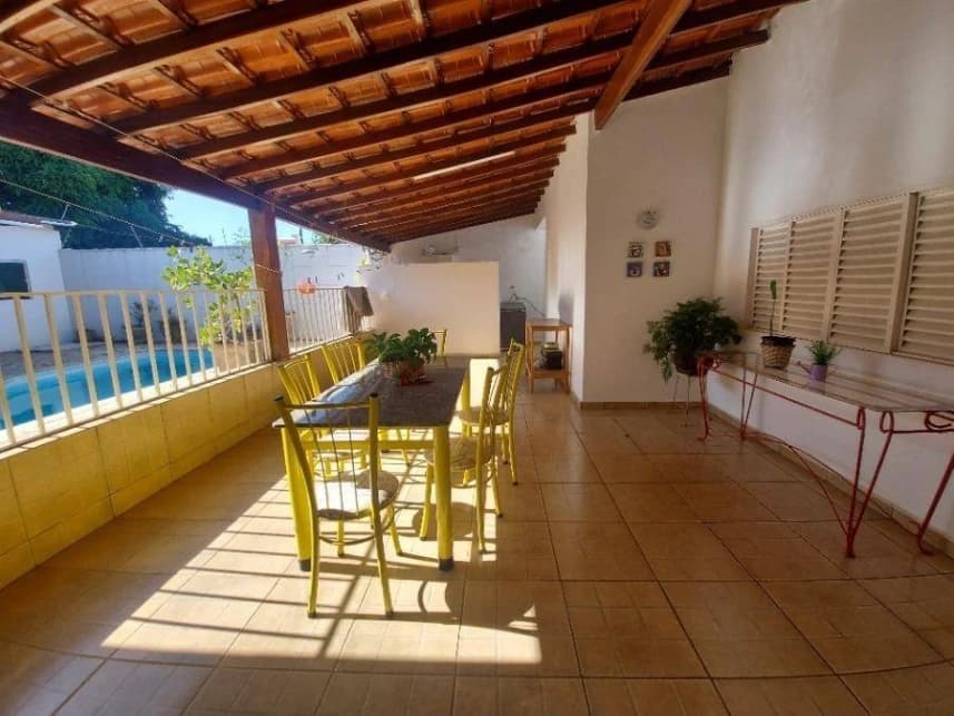 Casa à venda em leilão - foto 2