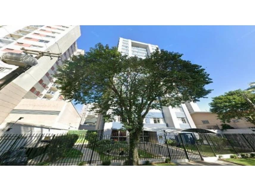 Apartamento à venda em leilão