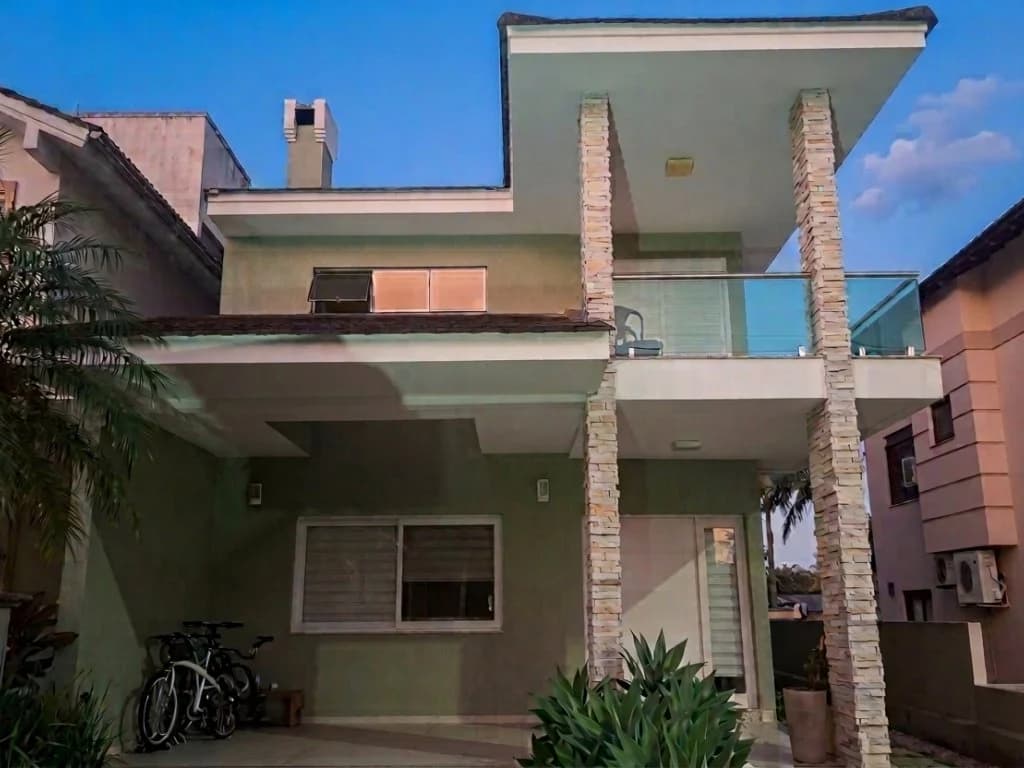 Casa em Condomínio 240 m² - Hípica - Porto Alegre - RS