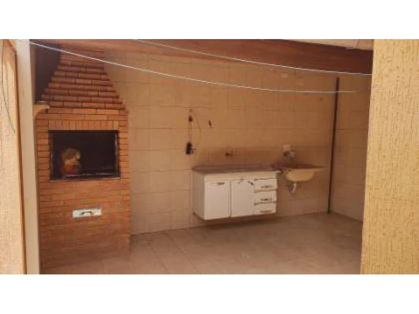 Casa à venda em leilão - foto 3