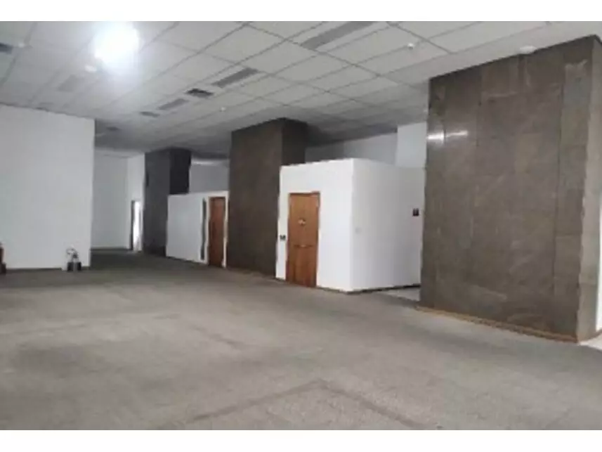 Sala Comercial à venda em leilão - foto 3