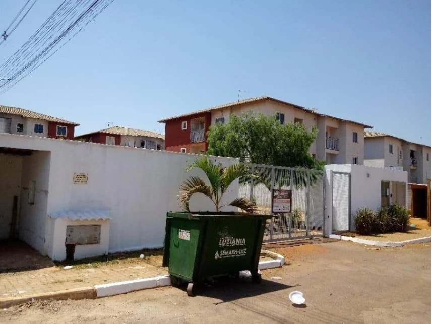 Apartamento à venda em leilão - foto 2