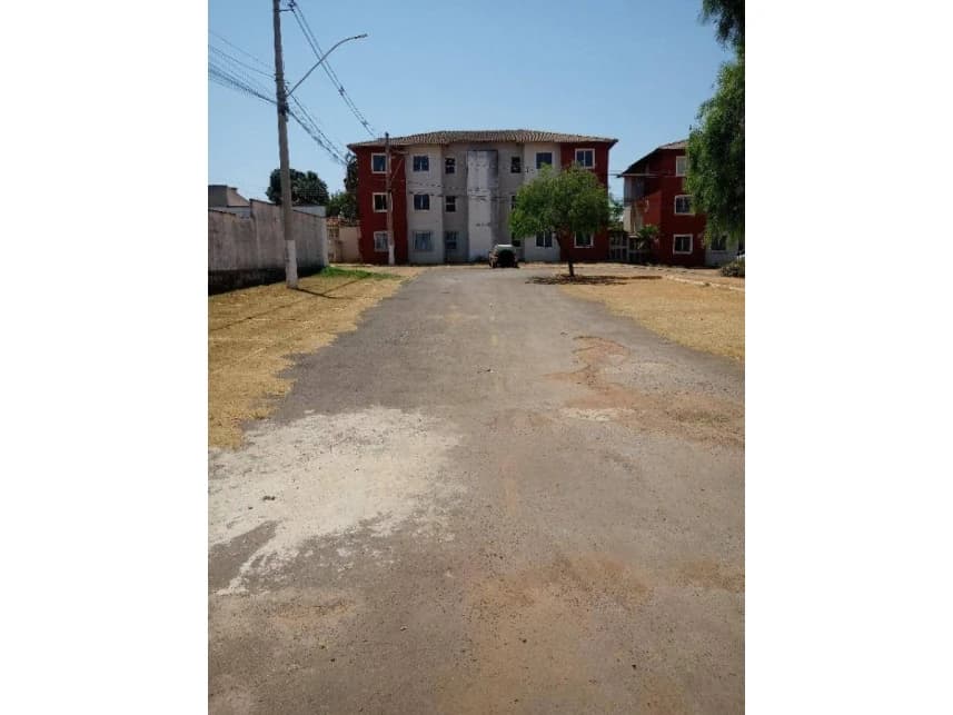 Apartamento à venda em leilão - foto 3