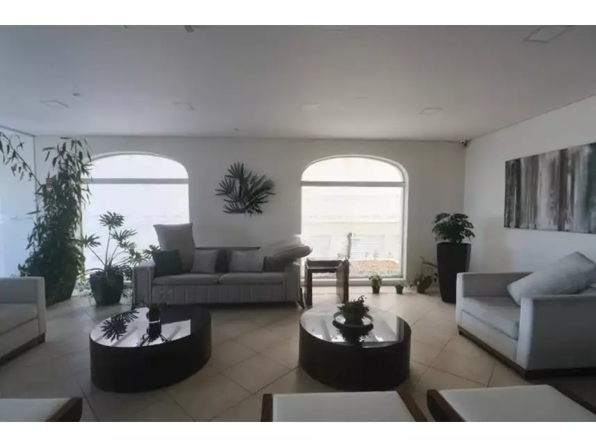 Apartamento à venda em leilão - foto 2