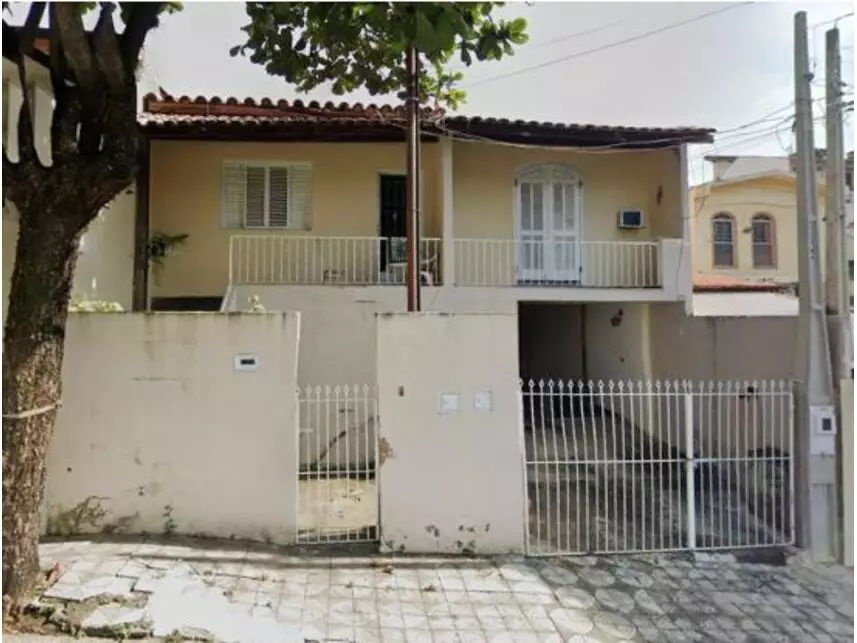 Casa à venda em leilão