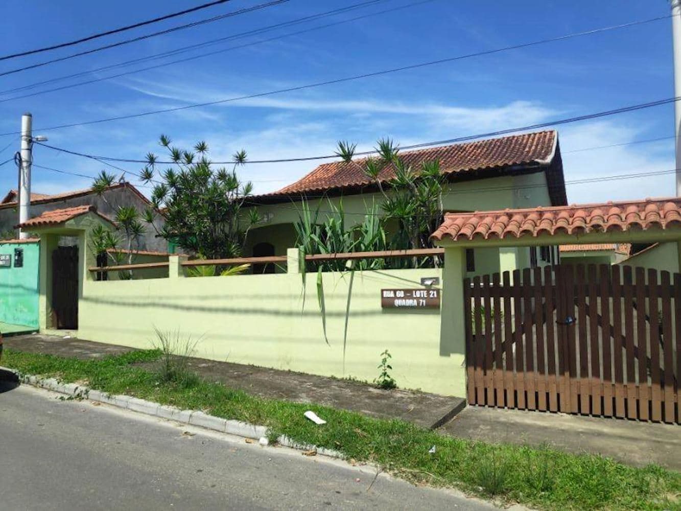 Casa, Padrão, 0 vaga(s) de garagem