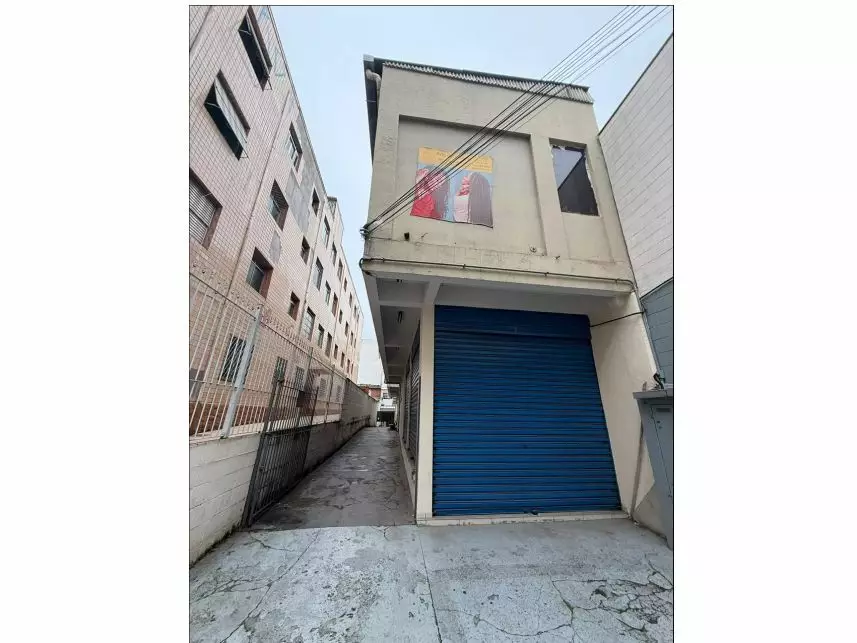 Residencial / Comercial à venda em leilão - foto 5