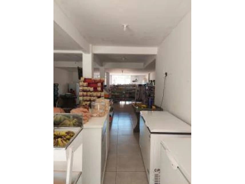 Loja à venda em leilão
