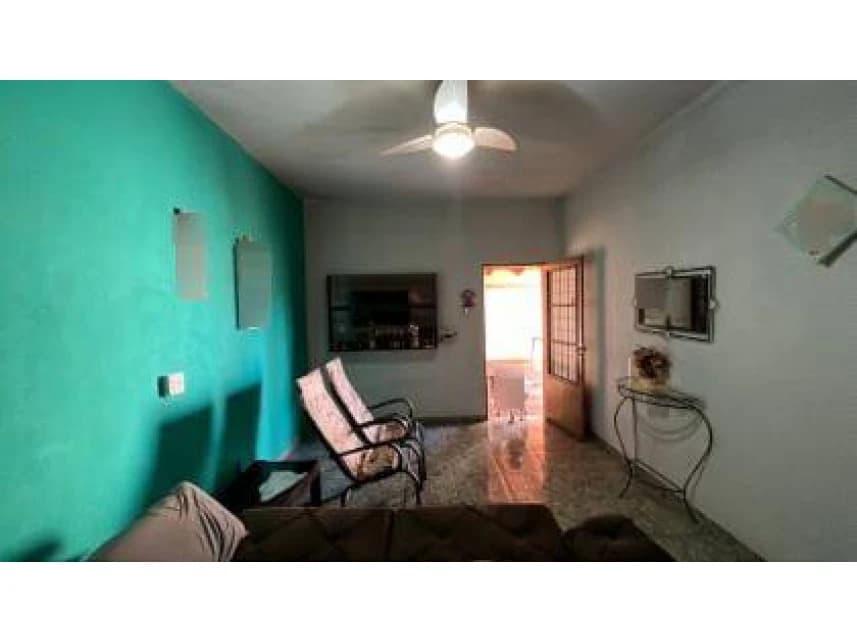 Casa à venda em leilão - foto 2