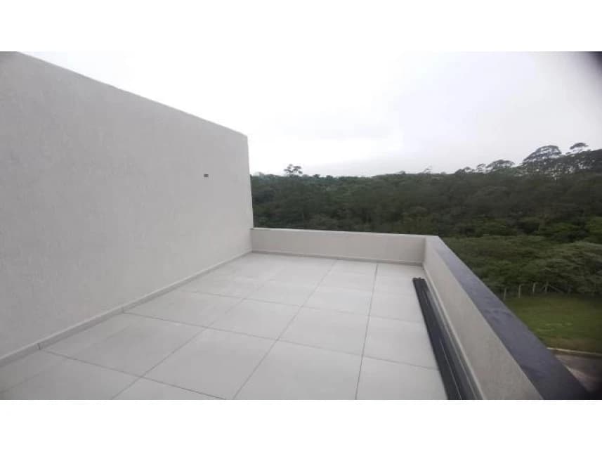 Casa à venda em leilão - foto 2