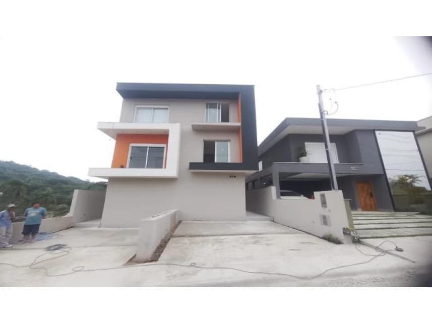 Casa à venda em leilão - foto 3