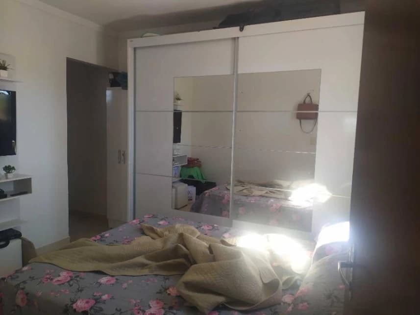 Casa à venda em leilão - foto 2