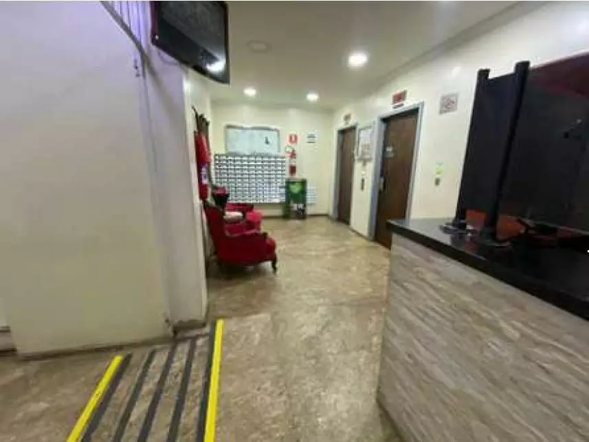 Apartamento à venda em leilão - foto 2