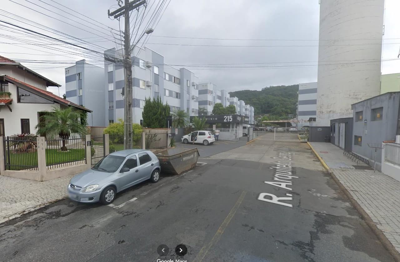 Apartamento No Condomínio Village Champagnat, A.P. 64,92m², A.T. 83,17m², 1 Vaga, Iririú, Joinville/SC - foto 2