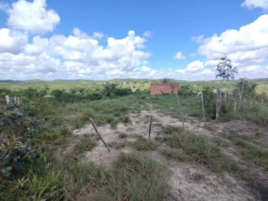 Terreno à venda em leilão