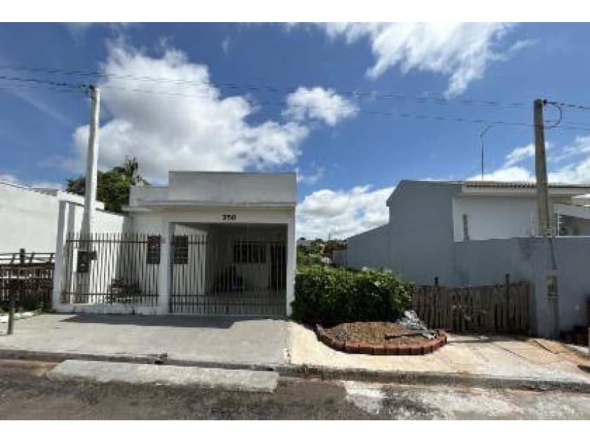 Casa à venda em leilão - foto 2