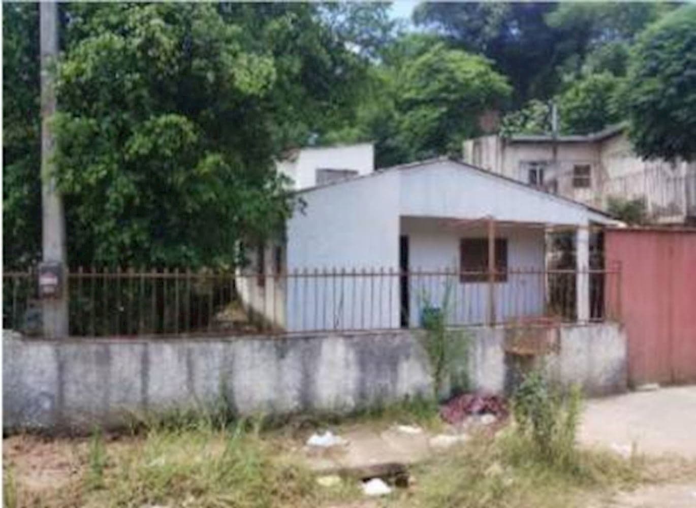 Casa, Padrão, 0 vaga(s) de garagem