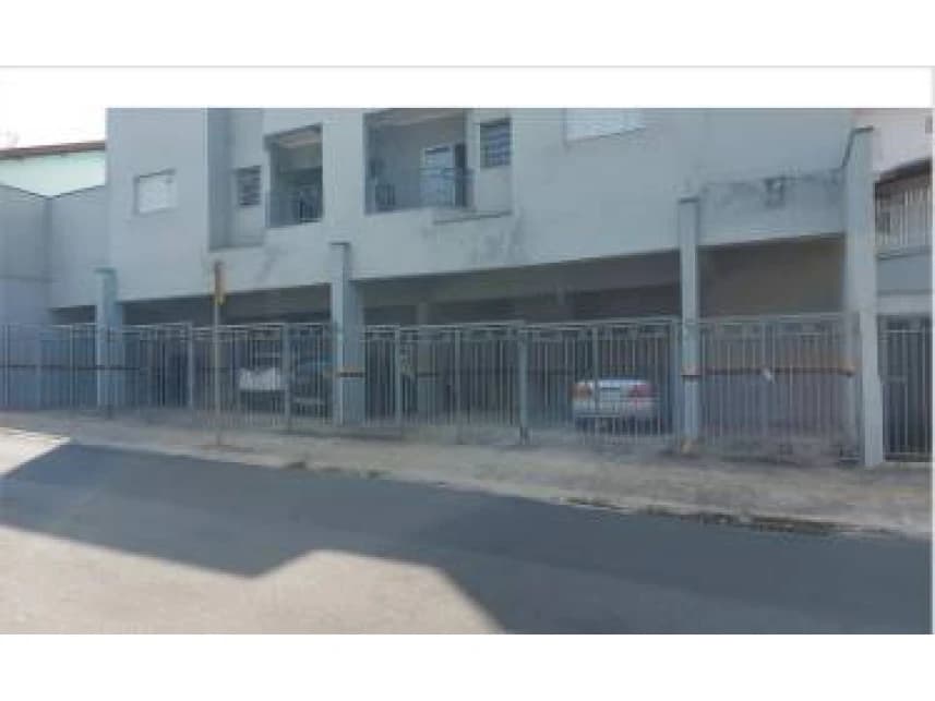 Apartamento à venda em leilão - foto 3