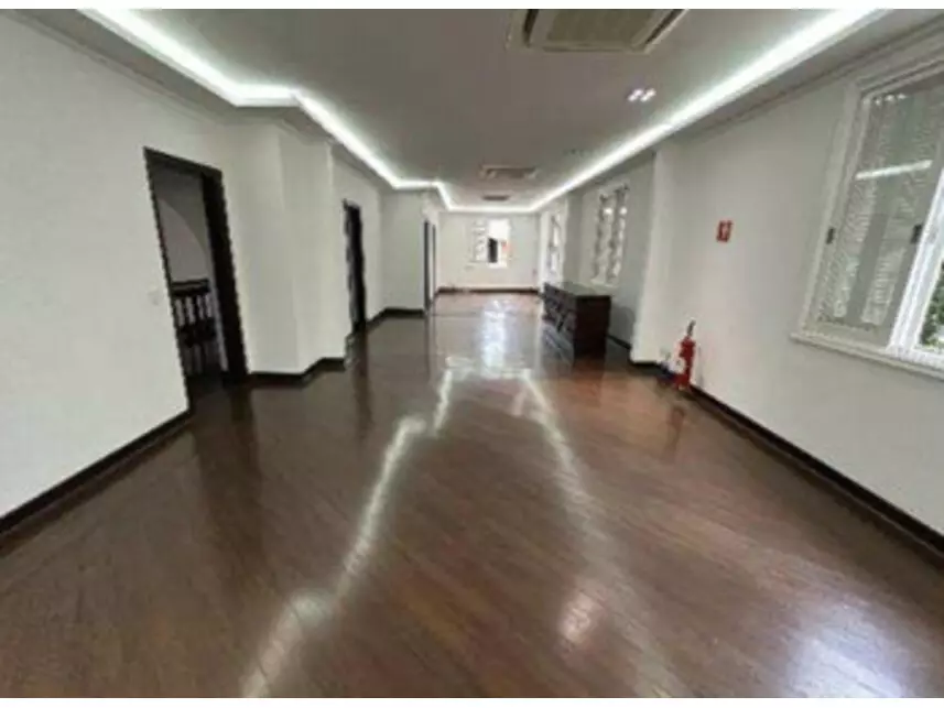 Casa à venda em leilão - foto 2