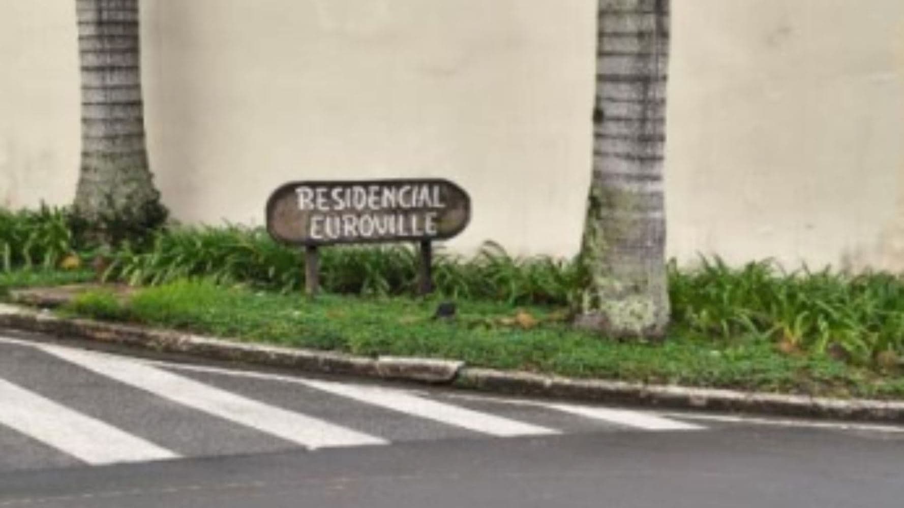 Casa no "Residencial Euroville" - Vila Califórnia - Carapicuíba/SP - foto 2