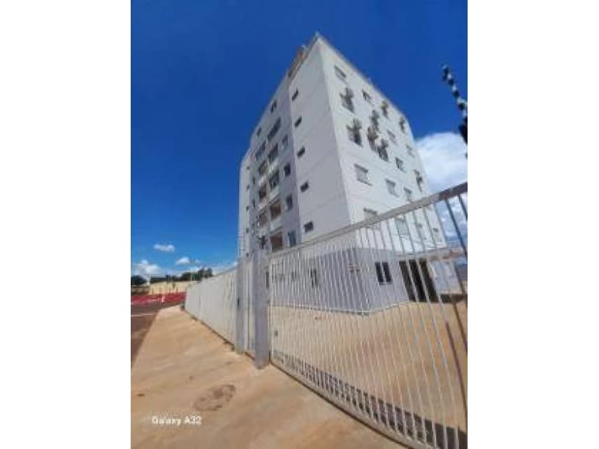 Apartamento à venda em leilão - foto 2