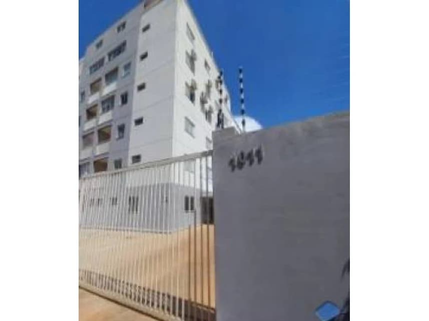 Apartamento à venda em leilão - foto 3