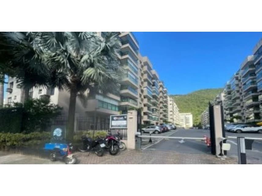 Apartamento à venda em leilão