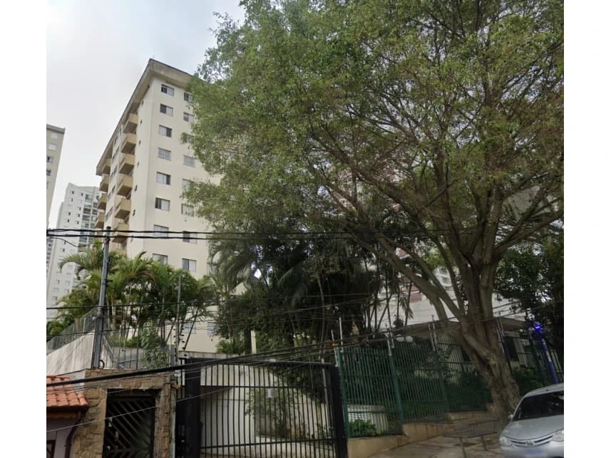 Apartamento à venda em leilão