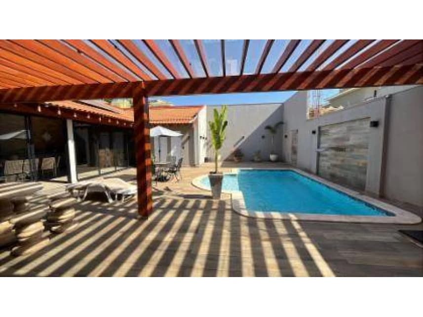 Casa à venda em leilão