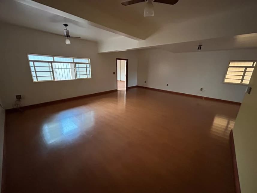 Casa à venda em leilão