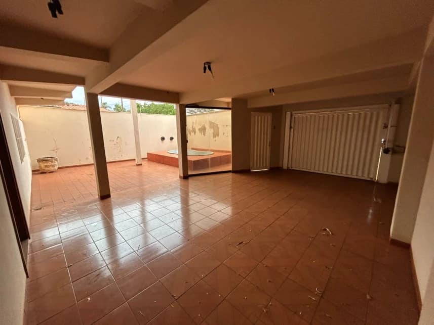 Casa à venda em leilão - foto 2
