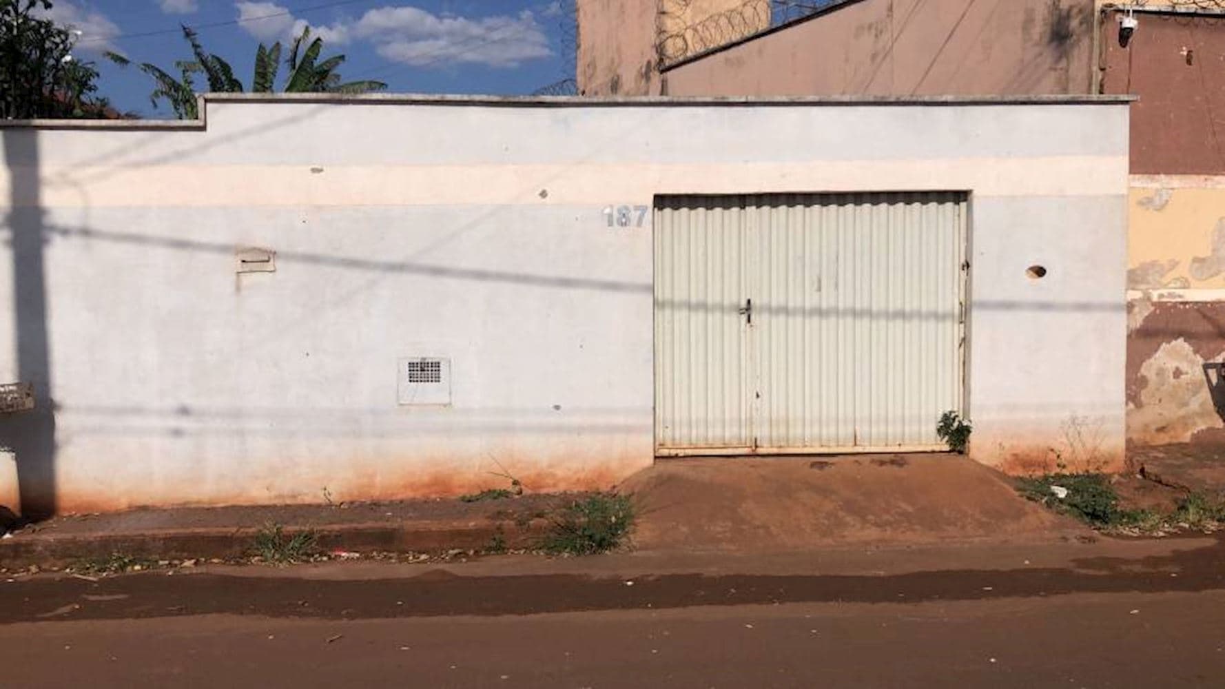 Casa, Padrão, 0 vaga(s) de garagem