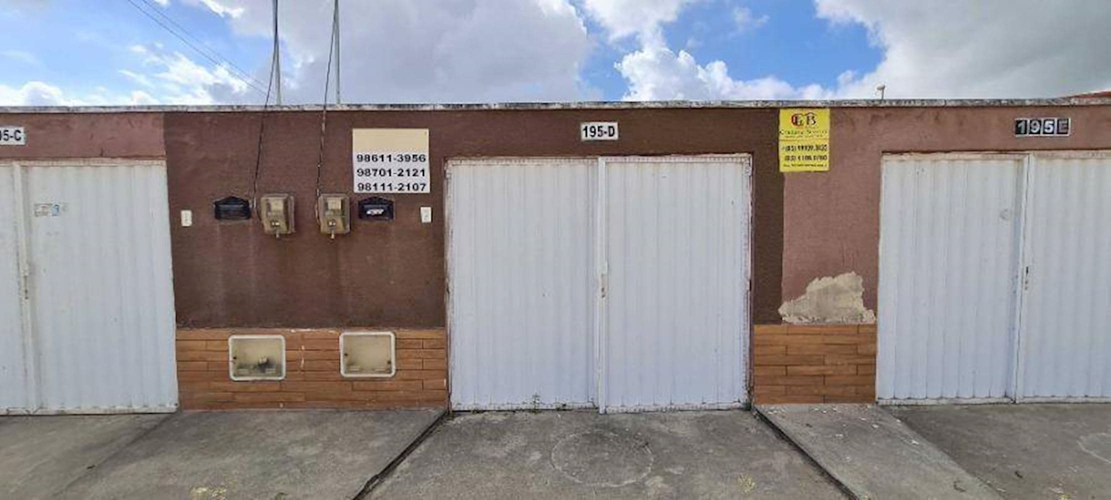 Casa, Padrão, 0 vaga(s) de garagem