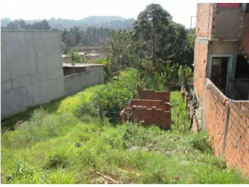Terreno à venda em leilão