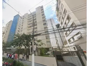 Apartamento à venda em leilão