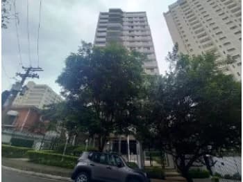 Apartamento à venda em leilão